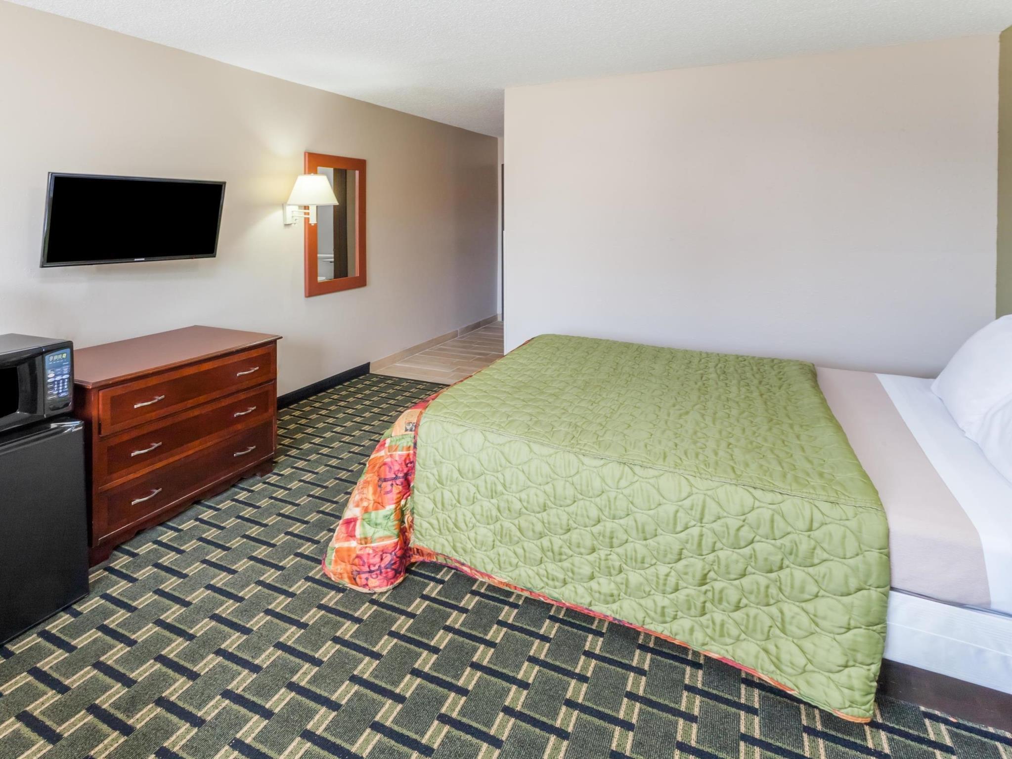 Super 8 By Wyndham Michigan City Exterior photo